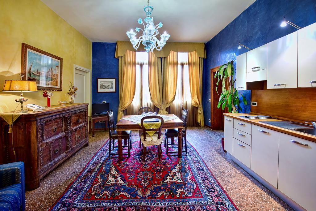 Residence Odoni Venice Room photo